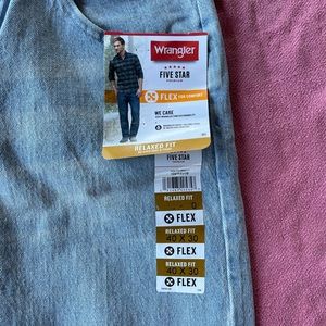 NWT Wrangler Jeans